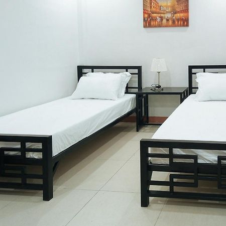 Kris And Frans Inn Davao City Exteriör bild